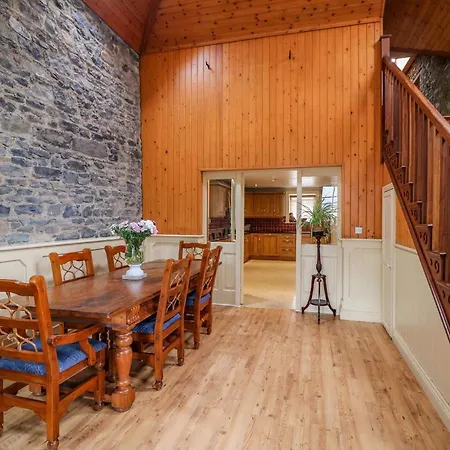 Coach House 度假居 波特劳伊斯