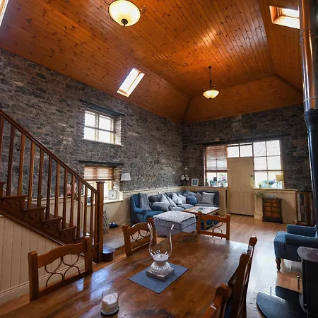 Coach House